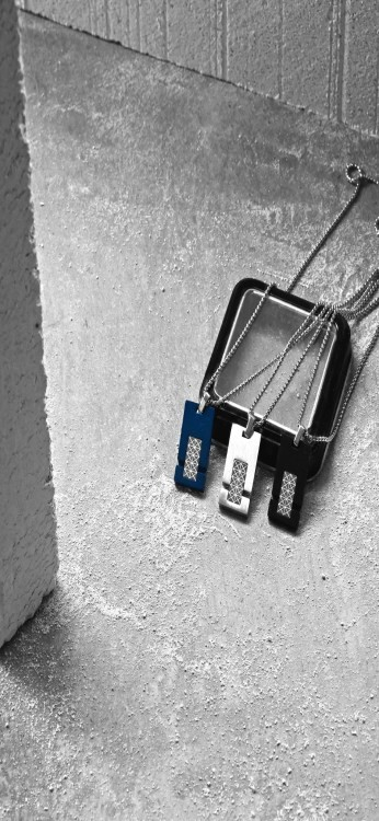 Ατσάλινο Κρεμαστό με Ταυτότητα Μαύρο/Ασημί